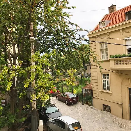 And Modern Apartment